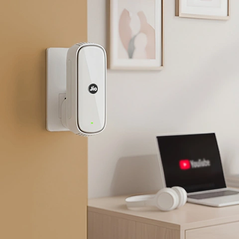 Dual-Band Wi-Fi 6 with low latency