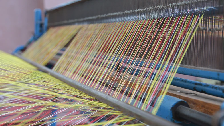 Boosting Paithani art with business-grade connectivity solutions